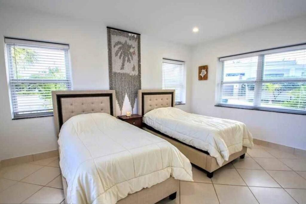 Swaying Palm Beach House 劳德代尔堡 外观 照片